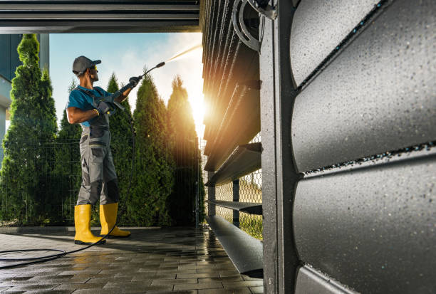 Best Commercial Building Pressure Washing  in Beach City, TX